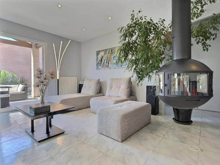 Location de vacances pour 6 personnes, avec Terrasse et Jardin ainsi que Piscine et Vue à Terssac - 3