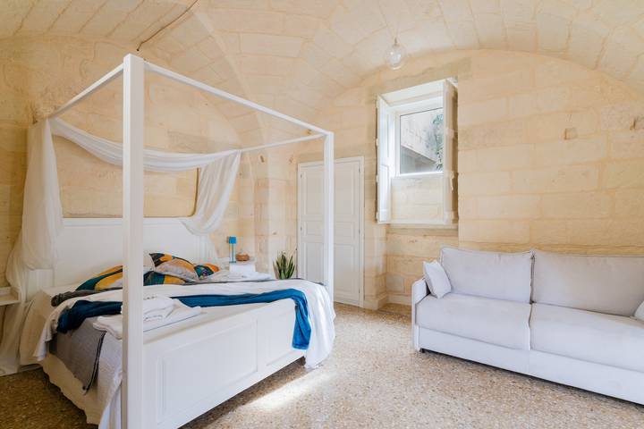 Casa vacanza per 4 persone, con Idromassaggio e Giardino a Cannole