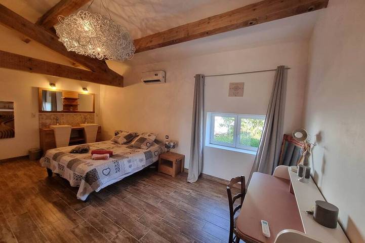 Location de vacances pour 13 personnes, avec jacuzzi et balcon, animaux acceptés à Lézignan-Corbières - 4