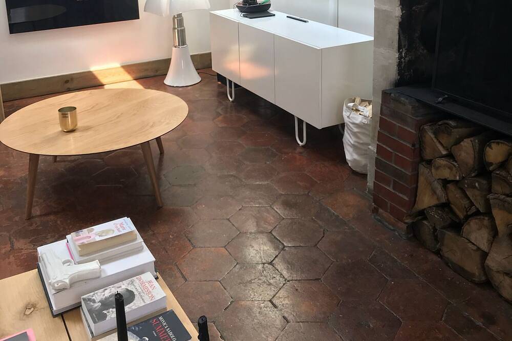 Maison bobo raffinement confort luxe 8 mins Angers centre piscine chauffée /spa in Briollay, Région d'Angers