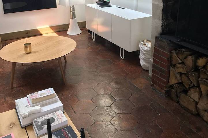 Location de vacances pour 15 personnes, avec jardin et jacuzzi à Briollay