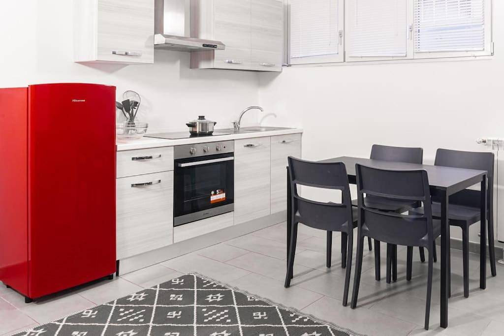 Ganze Wohnung, Staurenghi apartment 5 m from city center in Varese, Varese Provinz