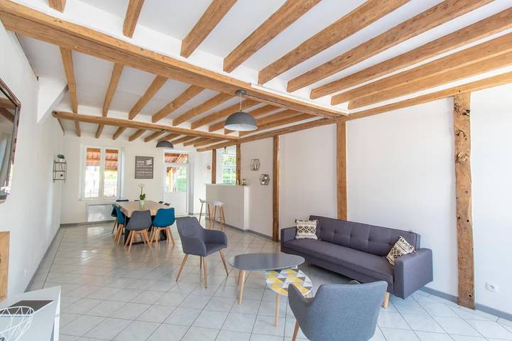 Location de vacances pour 8 personnes, avec Terrasse et Jardin à Lorris