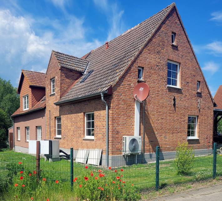 Ferienhaus für 8 Personen, mit Terrasse und Garten sowie Ausblick in Gollwitz