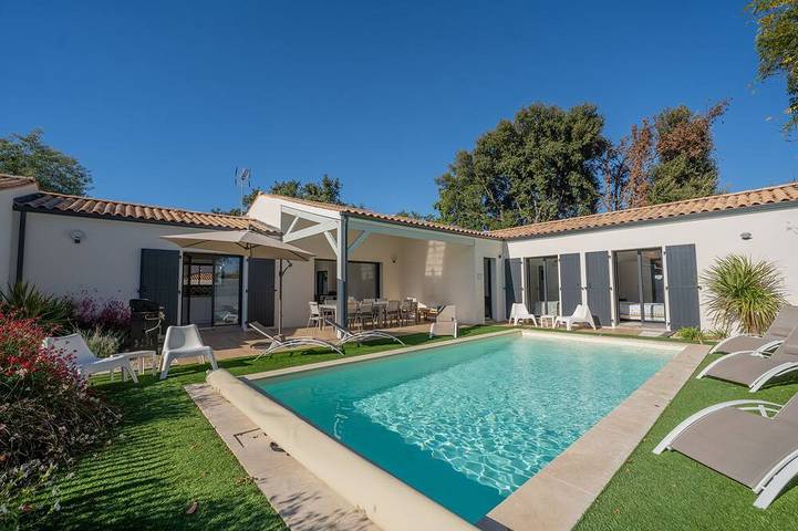 Villa pour 16 personnes, avec Jacuzzi ainsi que Terrasse et Jardin à Vaux-sur-Mer