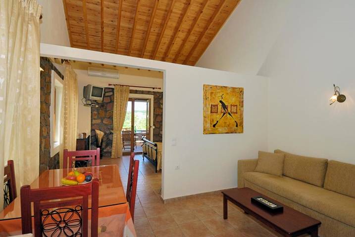 Ferienwohnung für 2 Personen, mit Balkon und Terrasse sowie Garten und Pool in Petra (Griechenland) - 3