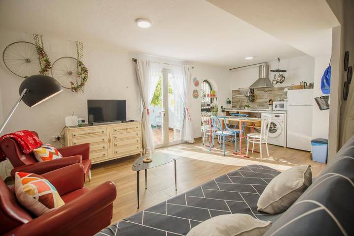 Location de vacances pour 7 personnes, avec vue ainsi que jardin et piscine à Baena - 4