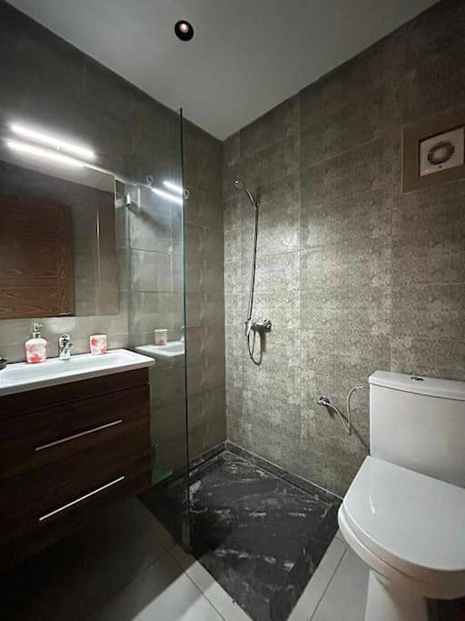 Gîte pour 6 personnes, avec piscine et jardin, adapté aux familles à Kénitra - 3