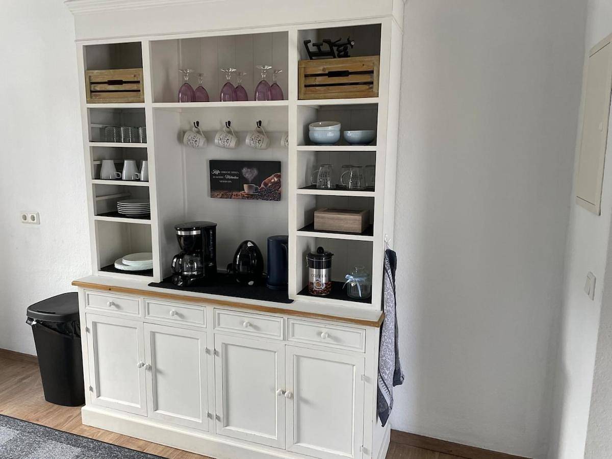 Cały apartament, Two-Bedroom Apartment with Balcony in Niederkassel, Powiat Rhein-Sieg