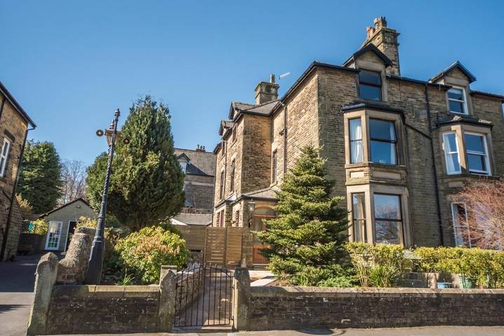 Bed and breakfast in Buxton