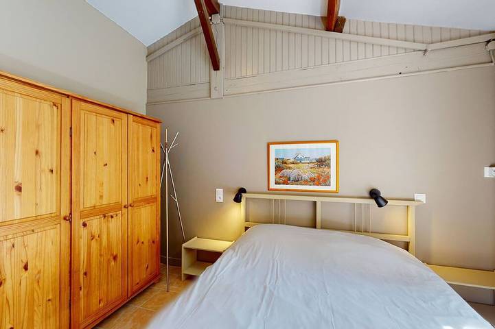 Location de vacances pour 20 personnes, avec sauna et jardin à Sainte-Foy-de-Longas - 4