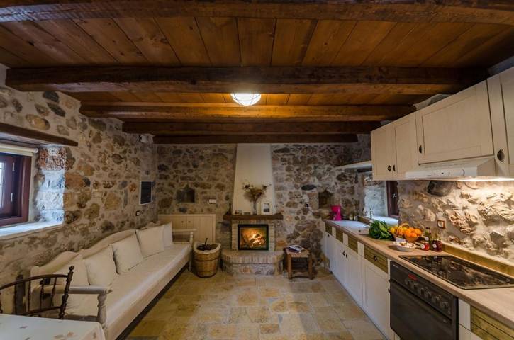 Gîte pour 2 personnes, avec Terrasse et Jardin dans Leonidion - 3