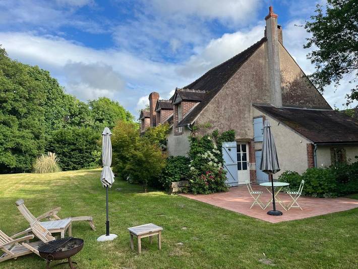 Villa pour 10 personnes, avec Balcon et Terrasse ainsi que Jardin et Piscine