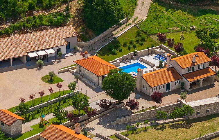 Ferienhaus für 10 Personen, mit Garten