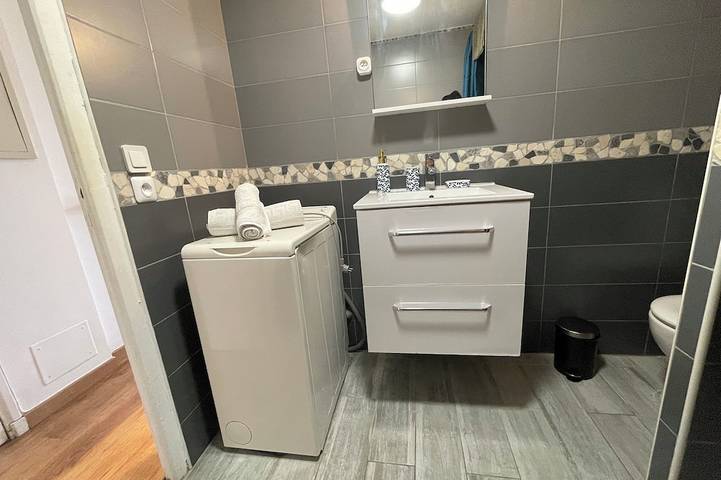 Gîte pour 4 personnes, avec balcon dans Port des Oursinières - 4