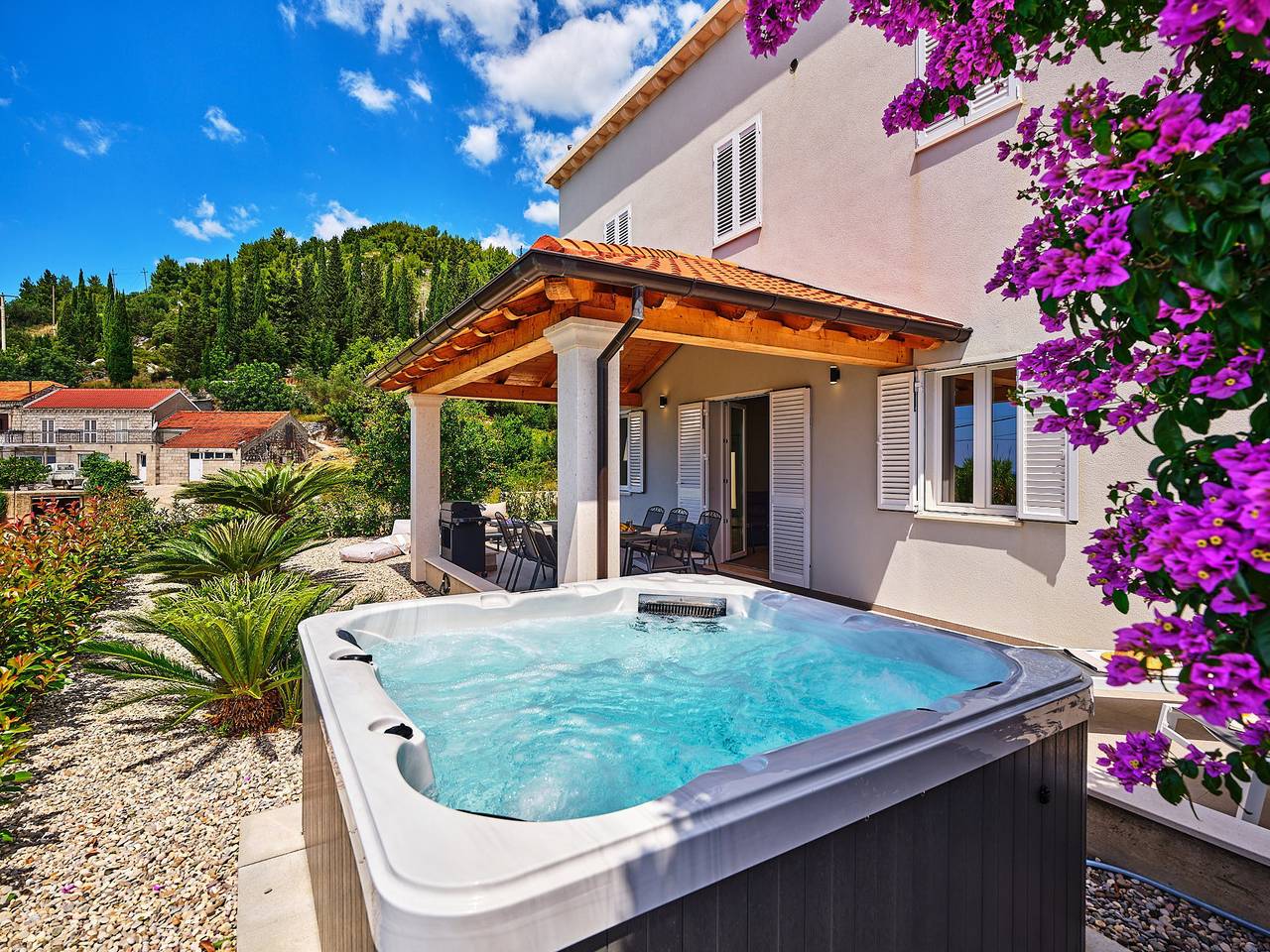 Villa für 9 Personen mit Garten in Orasac, Grad Dubrovnik