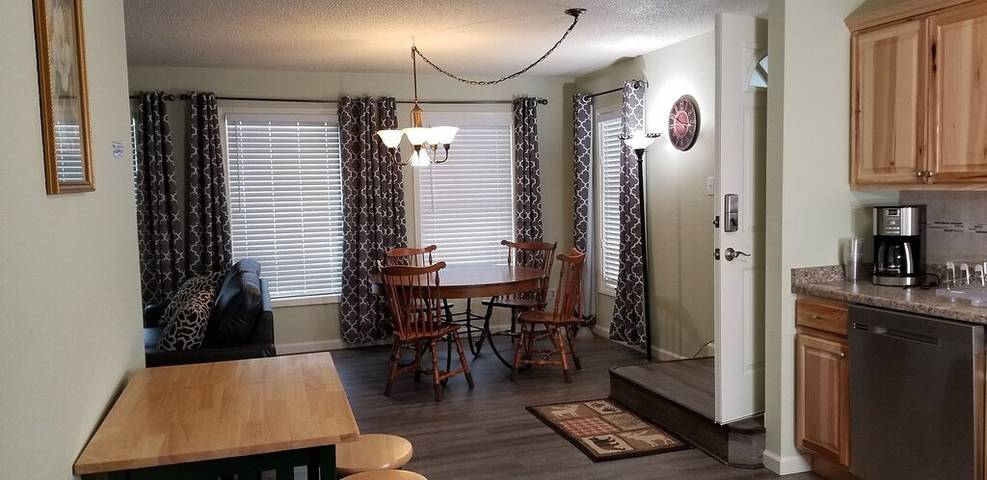 Vacation rental for 5 people, with yard in Seward