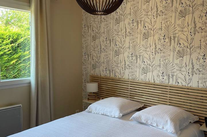 Location de vacances pour 6 personnes, avec jardin et jacuzzi à Les Salelles - 3