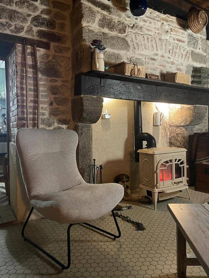 Chambre d’hôte pour 2 personnes, avec piscine ainsi que vue et jardin, animaux acceptés dans la Creuse - 2