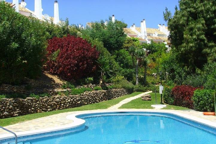 Casa de vacaciones para 6 personas, con piscina además de jardín y jacuzzi - 1