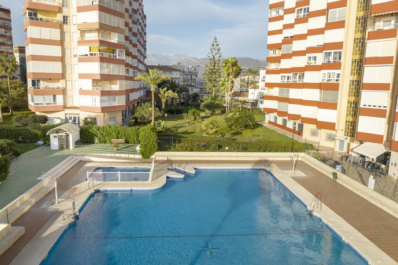 Entire studio, Studio Apartment 'Estudio 07-05' with Sea View, Wi-Fi and Air Conditioning in Torrox Costa, Torrox
