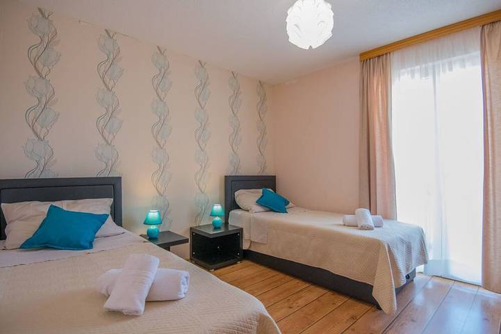 Freistehende Villa Iva Grubine mit Privatpool in Imotski, Makarska Riviera