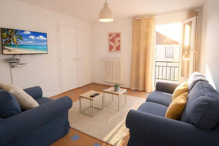Gîte pour 6 personnes, avec balcon et jardin à Gueugnon