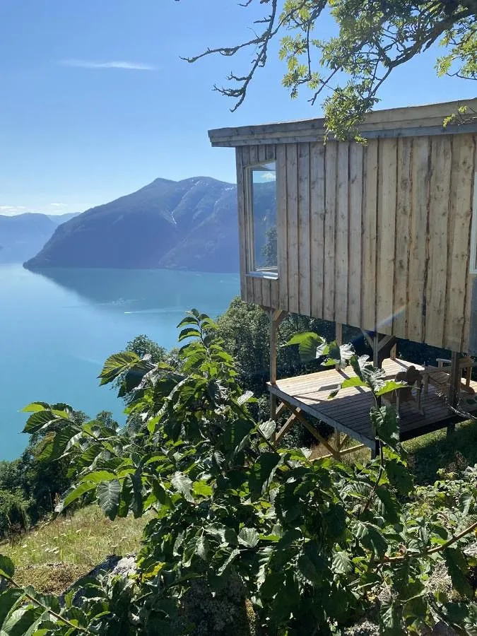 Lodge für 4 Personen, mit Ausblick und Garten sowie Terrasse und Sauna - 1