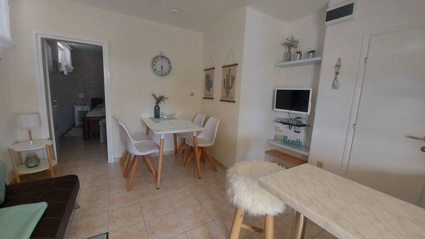 Ferienwohnung für 2 Personen, mit Balkon/Terrasse in Primosten - 4