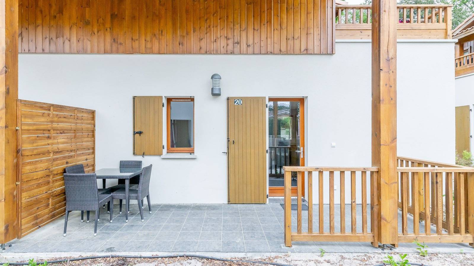 Ganze Wohnung, Ferienwohnung für 4 Personen mit Pool in Lac de Lacanau, Lacanau