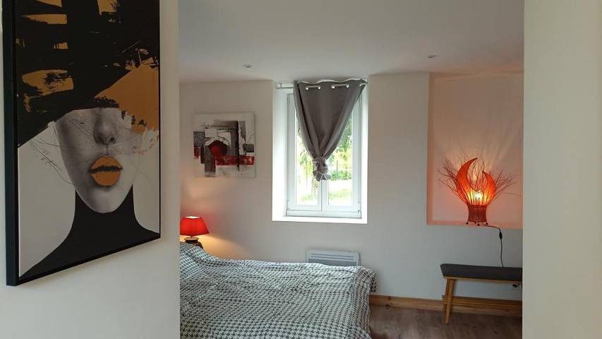 Gîte pour 5 personnes, avec Jacuzzi et Terrasse ainsi que Jardin et Vue à Cransac - 3
