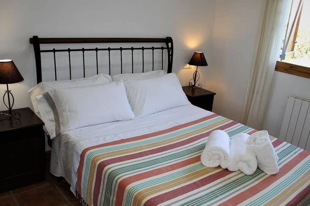 Masia Can Magan Lux, Ideal Grupos 20pax, zona piscina y Barbacoa in Palafolls, Costa del Maresme