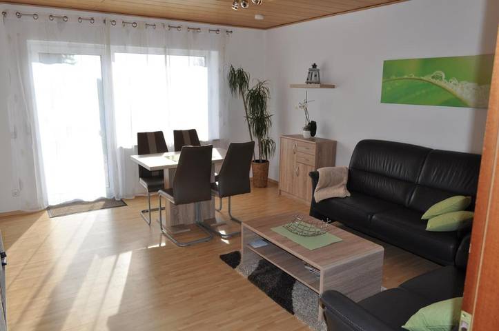 Ferienwohnung für 4 Personen, mit Terrasse und Garten sowie Ausblick in Niedenstein - 3