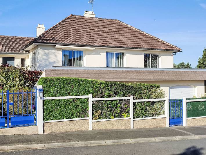 Gîte pour 3 personnes, avec Terrasse à Fontaine-Étoupefour