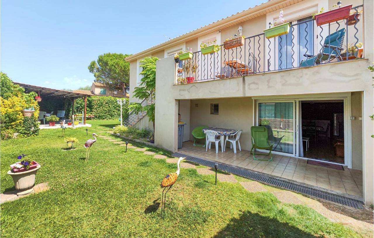 Appartement entier, One-Bedroom Apartment in Loupian, Côte méditerranéenne (France)