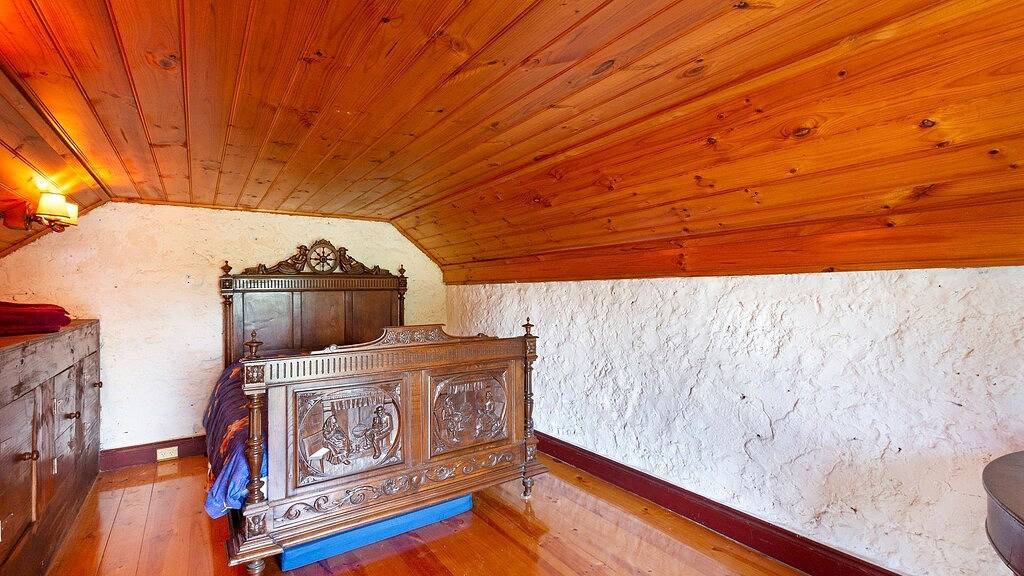 The Stables - Ideal choice for a unique farm experience, offering 2 bedrooms and 1 bathroom and view in Port Fairy, Shire of Moyne