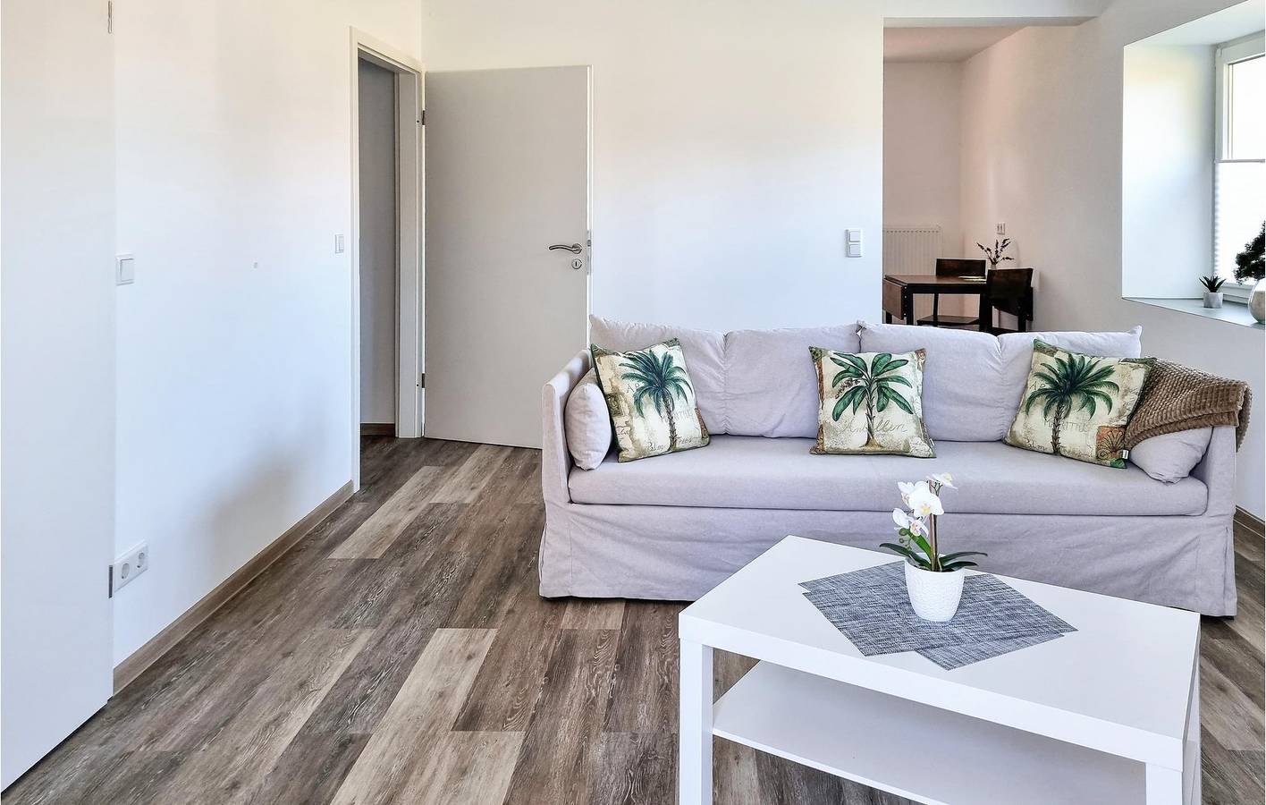 Ganze Ferienwohnung, Passow Apartment mit Terrasse & Parkplatz, 2km zum Stadtzentrum in Passow, Ludwigslust-Parchim