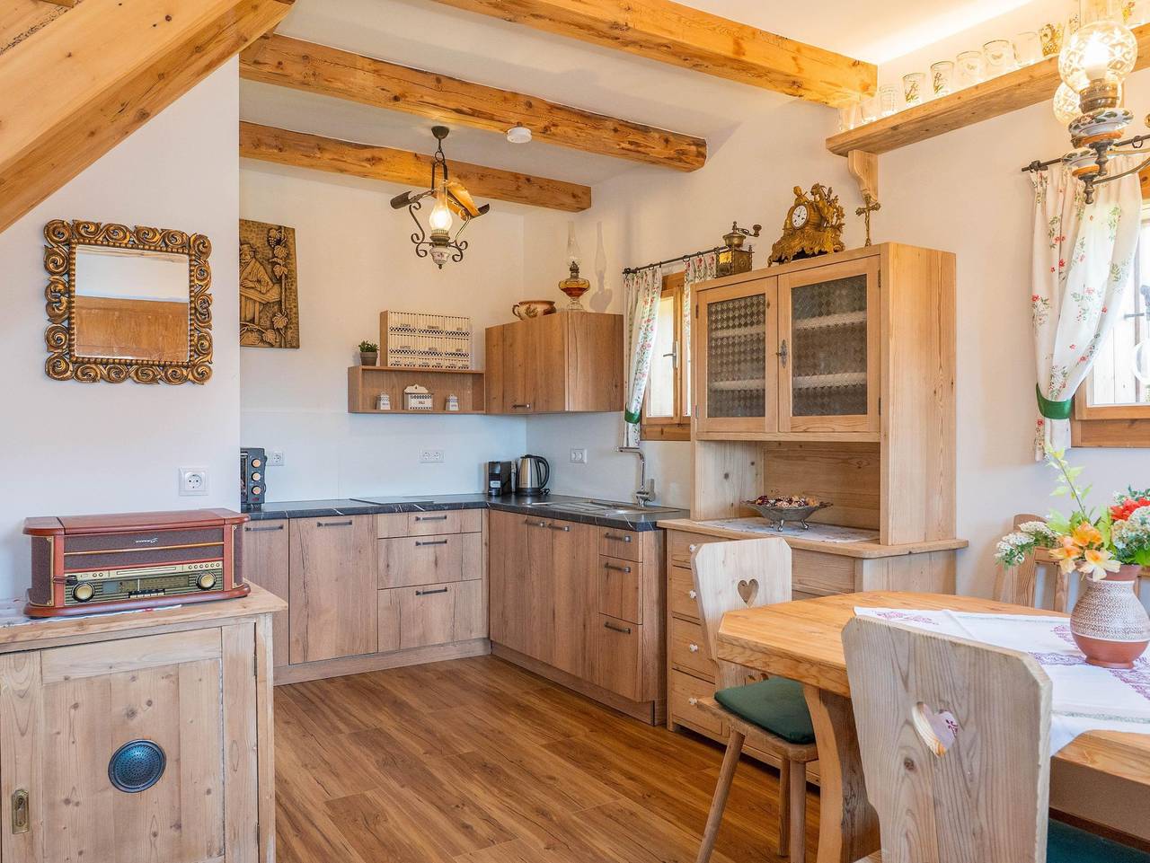 Haus Sunnseit'n - Ferienhaus, Bad, Wc, ruhig in Pöllauberg, Steirerland