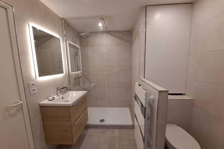 Appartement entier, ⭐️Rare🌞🌴Bord De Mer, Fibre,Terrasse,Piscine,Parking⭐️ in Antibes, Côte méditerranéenne (France)
