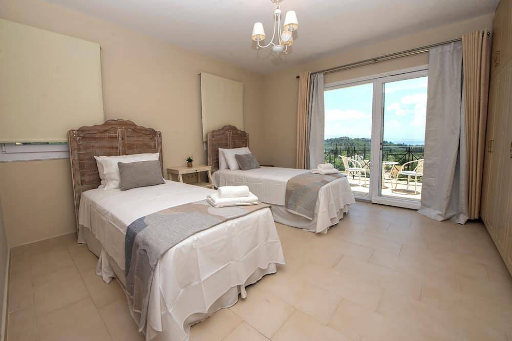 Luxury villa with panoramic sea views in Corfu - Villa Balatsinos in Poulades, Korfu