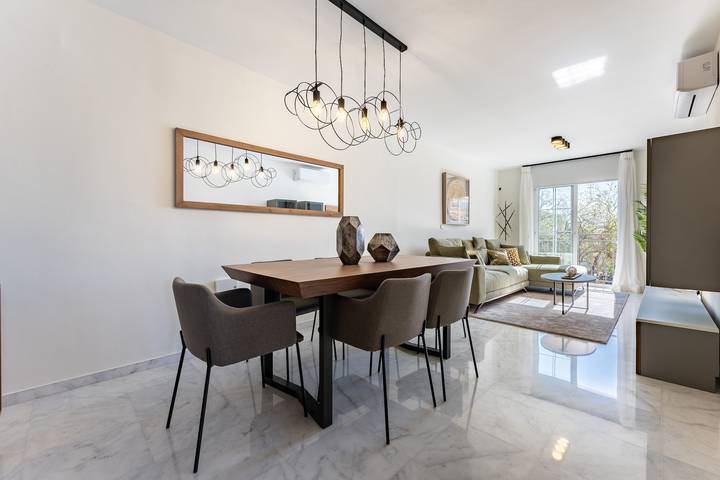 Entire apartment, Apartment 'Oasis Mijas Centro' with Sea View, Wi-Fi and Air Conditioning in Mijas Pueblo, Mijas