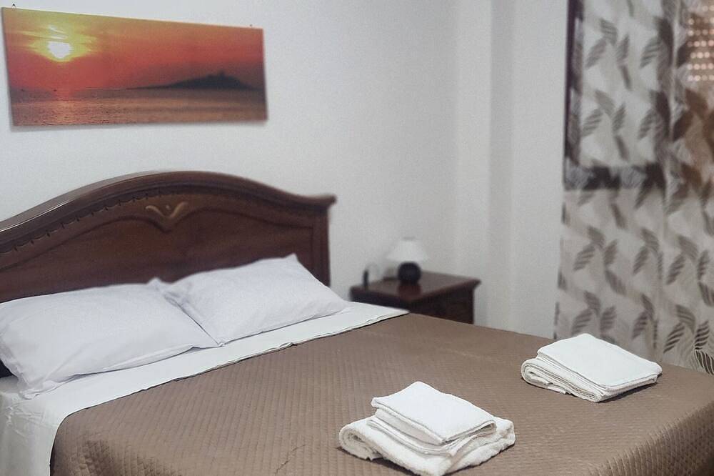 Entire apartment, Totò's little house in Mondello Beach, Palermo