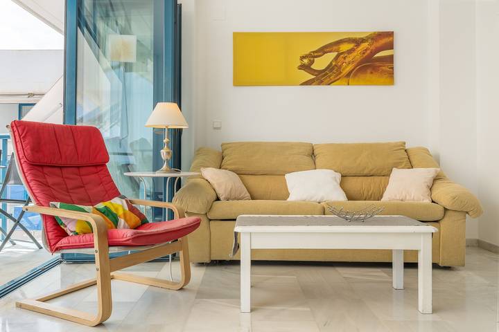 Ganze Wohnung, Ferienwohnung 'Castell' mit Meerblick, Wi-Fi und Klimaanlage in Castell de Ferro, Gualchos