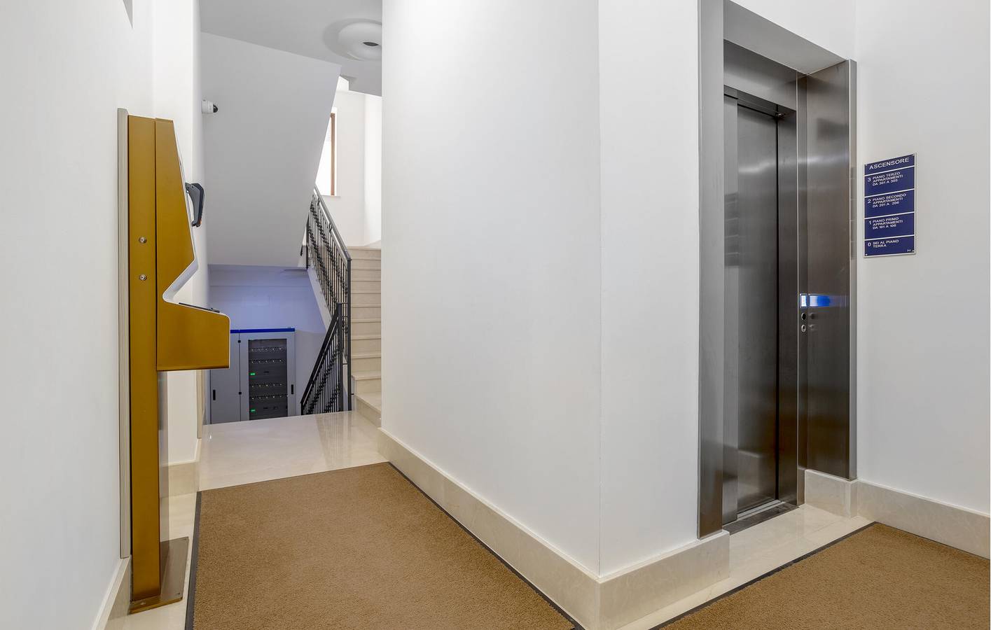 Ganze Ferienwohnung, Appartement mit Meerblick, Terrasse und Aufzug in Balestrate, Palermo Provinz