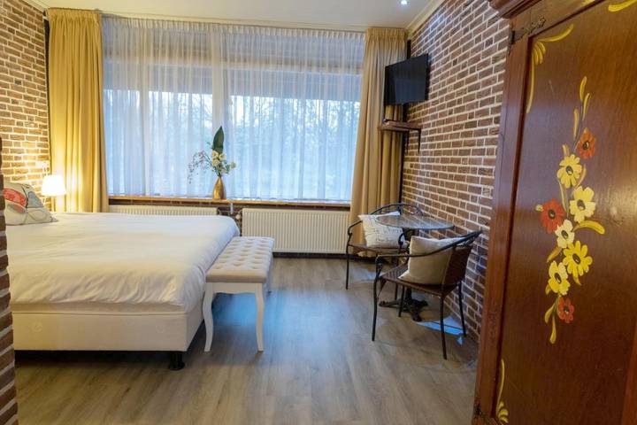 Hotel für 2 Personen, mit Terrasse und Garten sowie Ausblick in Zevenaar - 3