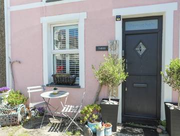 Cottage for 4 People in Criccieth, Gwynedd, Photo 1