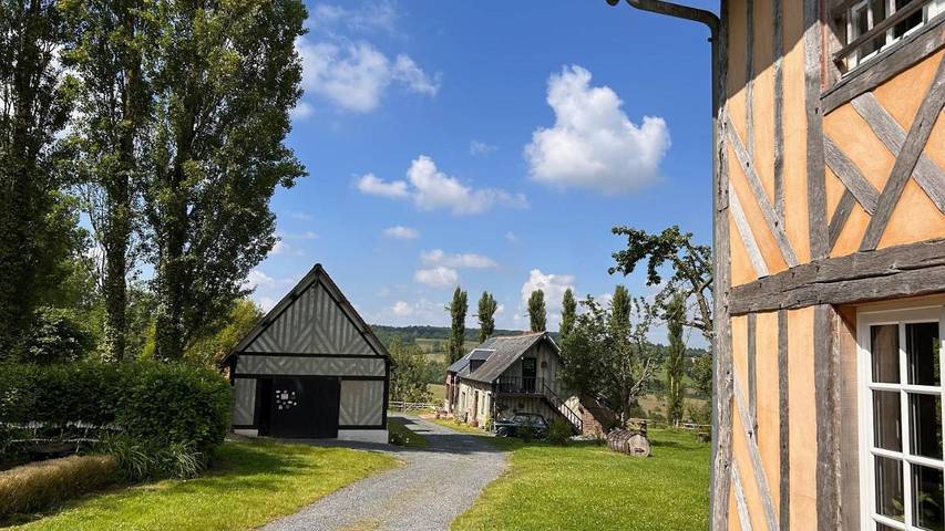 Gîte pour 20 personnes, avec piscine ainsi que jardin et jacuzzi à Sainte-Marguerite-de-Viette - 2