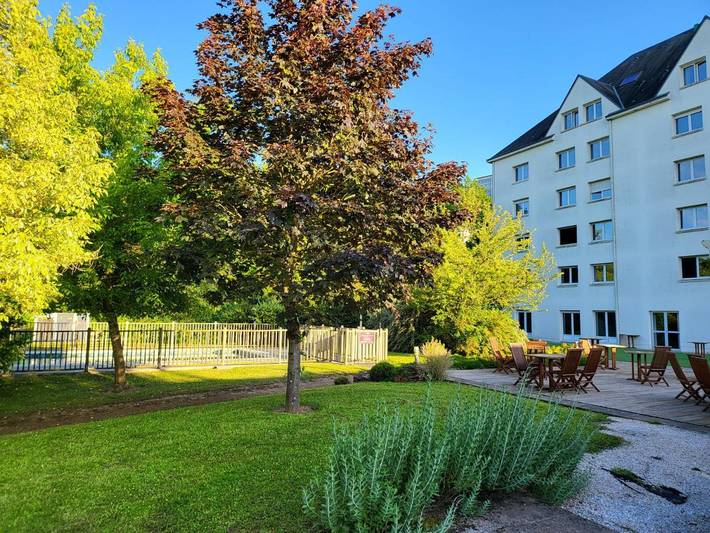 Hôtel pour 2 personnes, avec jardin et piscine à Joué-lès-Tours - 4