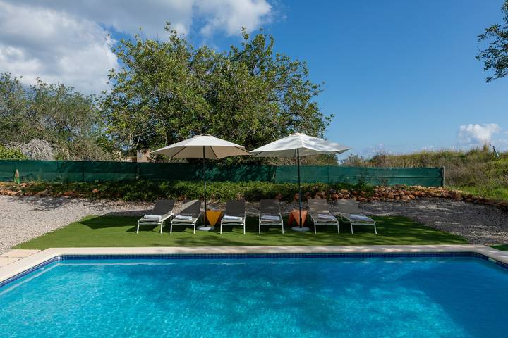 Ferienhaus für 6 Personen, mit Terrasse und Garten in Platja es Figueral - 3