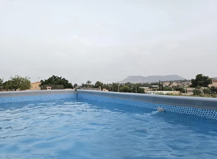 Casa de vacaciones para 11 personas, con jardín y terraza además de vistas y piscina - 1